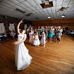 Bouquet Toss Bride 4